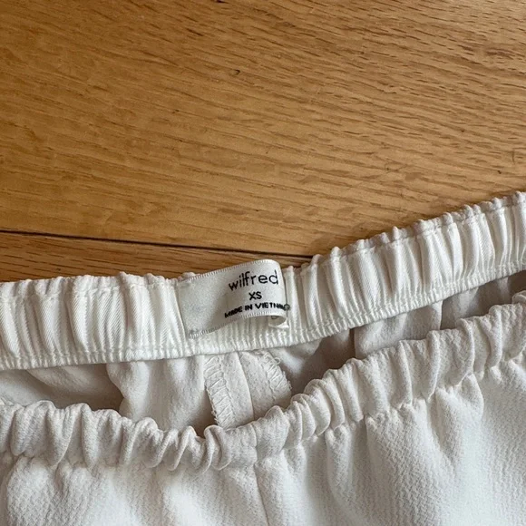 Aritzia Artisan Pants Crepette Light Birch - Picture 4 of 5